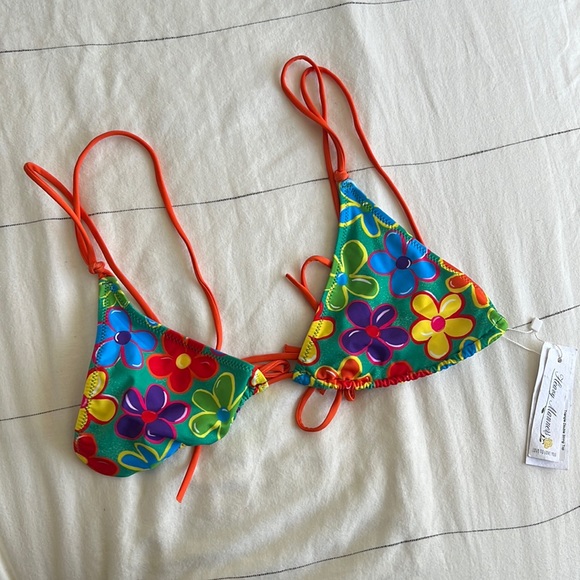 Heavy Manners Linus Triangle Double String Top - Picture 1 of 4